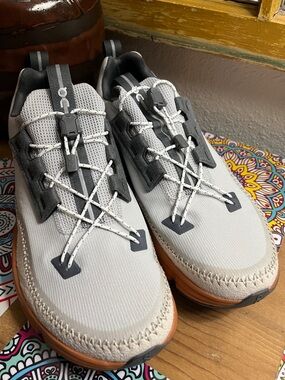 NEW On Running On Running Cloudaway 'Glacier Pecan' Mens Sz 9.0 Wmns 10.5